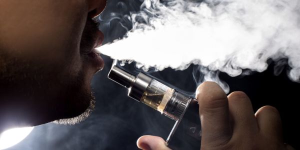 FDA E-Cigarette Ruling 'Credit Positive' For Sector, Says Moody's