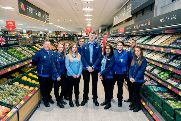 Aldi UK To Hike Pay And Recruit 3,800 More Workers