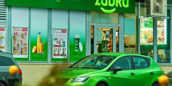 Żabka Adds Zero-Emission Electric Truck To Fleet