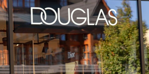 Cosmetics Retailer Douglas Plans 2021 Debt Restructuring: Sources