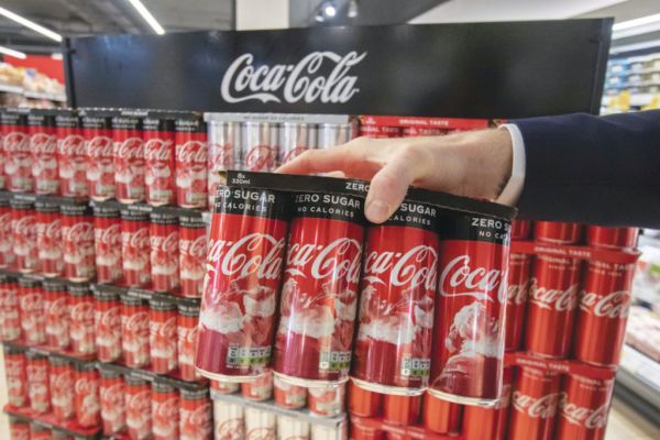 Coca-Cola Beats Revenue Estimates On Easing Pandemic Curbs