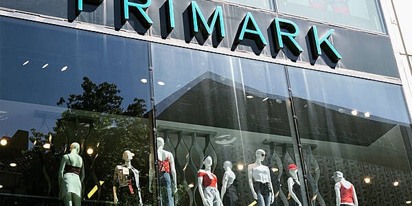 Primark Cuts Sales Outlook After Weak Christmas Quarter