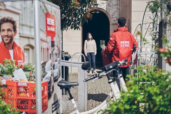 Germany's REWE Introduces Cargo Bike Delivery