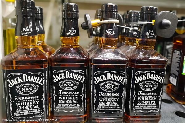 Jack Daniel's-Maker Brown-Forman Cuts Annual Organic Sales Forecast