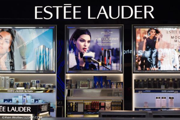 Estée Lauder Finance Chief Tracey Travis To Depart Next Year