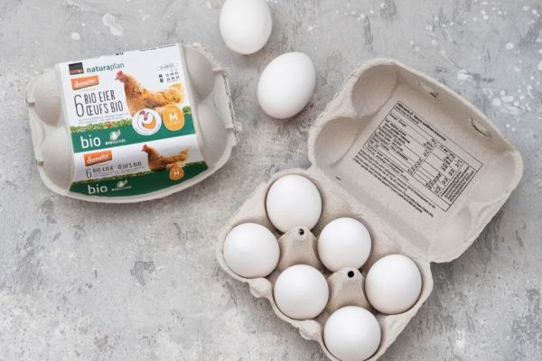 Coop Switzerland Unveils 'Hahn im Glück' Chicken, Eggs