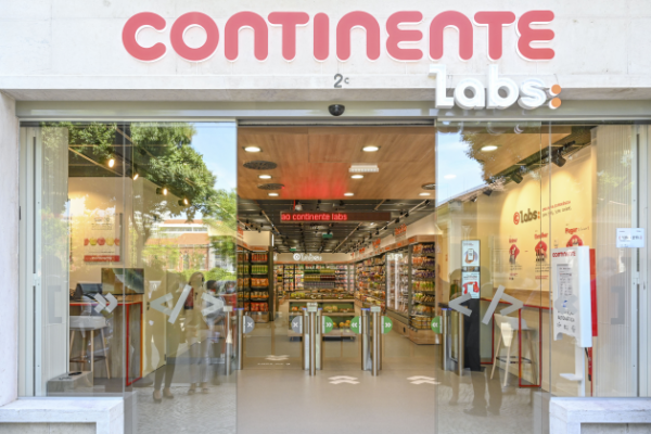 Continente Opens Its First Cashierless Store