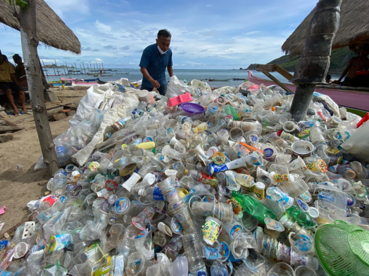 Plastic Bank Limited Edition Ocean Bottle One Tonne - Plastic Bank