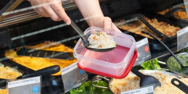 Continente Encourages Shoppers To 'Bring Their Own Containers'