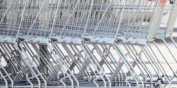 UK Supermarkets Experience Busiest Christmas Since 2019, Says Kantar