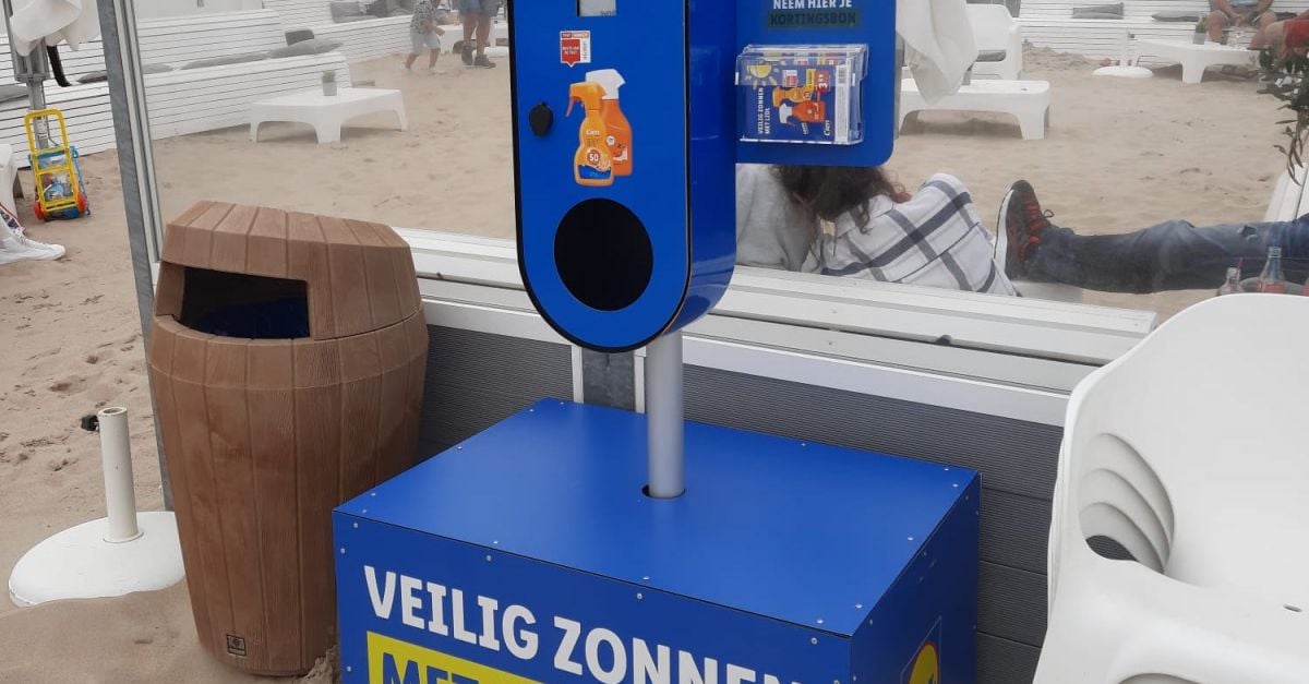 zijde democratische Partij Gedeeltelijk Safety First – Lidl Belgium Unveils Sun Cream Dispensers At Tourist  Locations | ESM Magazine