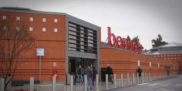 Bennet Acquires Carrefour Hypermarket In Lombardy
