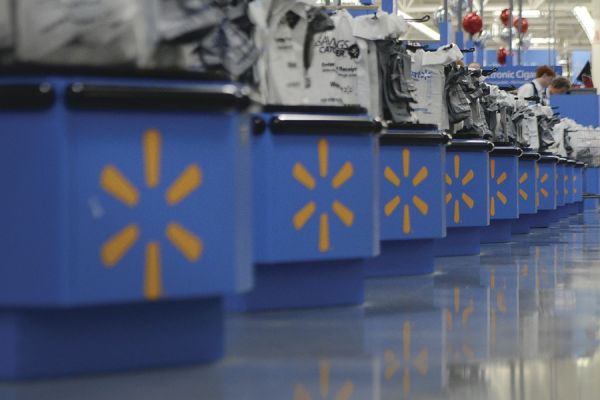 Walmart Forecasts Profit Above Expectations As Demand Holds Firm