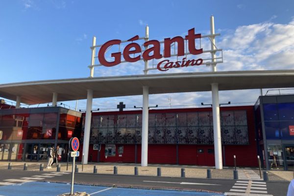 French Retailer Casino Says It Is In Alliance Talks With Teract