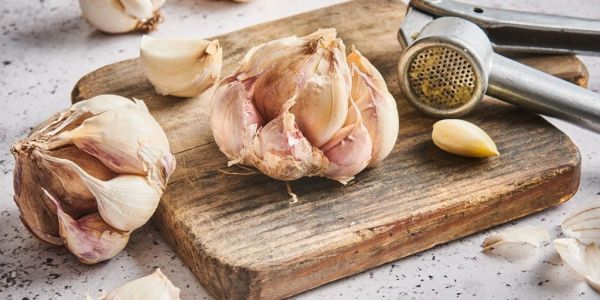 Coop Switzerland Introduces 'Ünique' Swiss Garlic