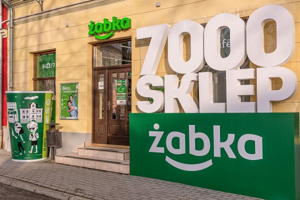 Żabka Opens 7,000th Outlet In Poland