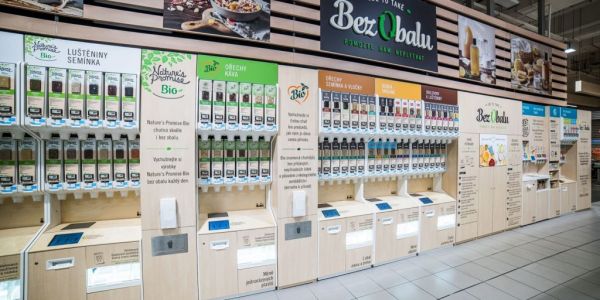 Albert Outlet In Prague Invests In Smart Packaging System