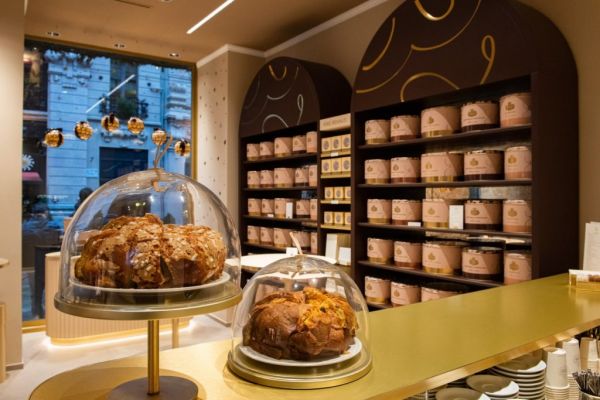 Esselunga Opens Dedicated 'Elisenda' Pastry Store in Milan