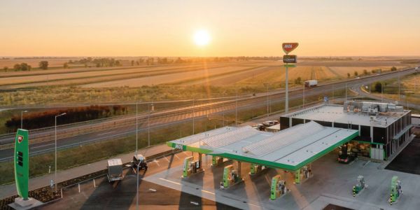 MOL Group Acquires More Than 400 Polish Service Stations