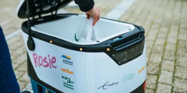 SPAR Trials Delivery Robot At Erasmus University Rotterdam