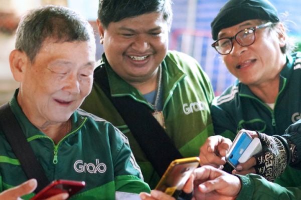 Delivery Firm Grab To Buy Malaysia's Jaya Grocer