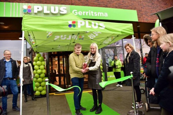 Dutch Retailer PLUS Unveils First Converted Coop Store