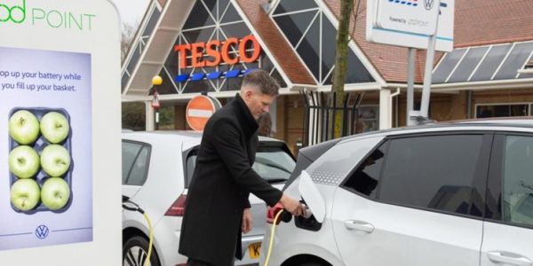 Tesco Expands Electric Vehicle-Charging Network