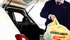 Esselunga Launches 'Clicca e Vai' Pickup Service