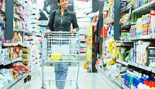 German Retail Body Upholds Forecast Of 2% Sales Growth This Year