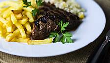 Land of Steak-Frites Fears US Beef Menace In EU Trade Deal