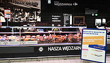 Carrefour Bydgoszcz Urges Customers To Bring Bags, Containers For Groceries