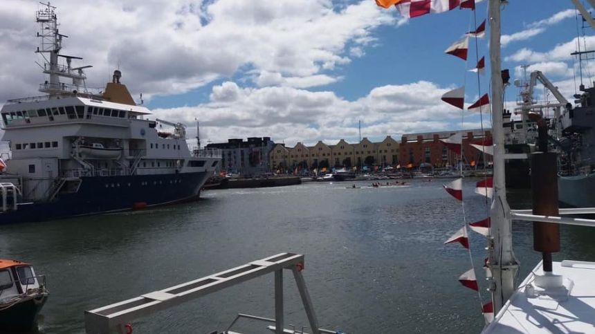 Taoiseach Leo Varadkar to arrive at Galway docks shortly