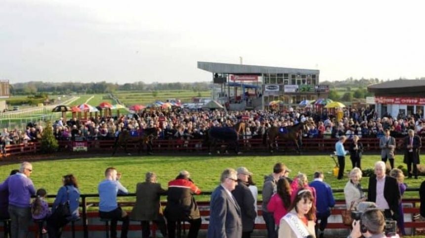 Irish Racing Preview for Monday