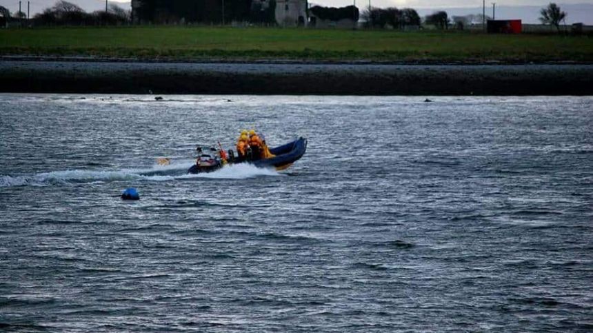 Oranmore volunteers to resume search for man who entered Corrib