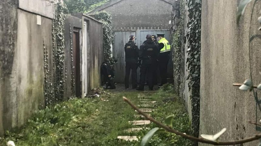 Lights set up at scene of major Garda operation in Woodquay