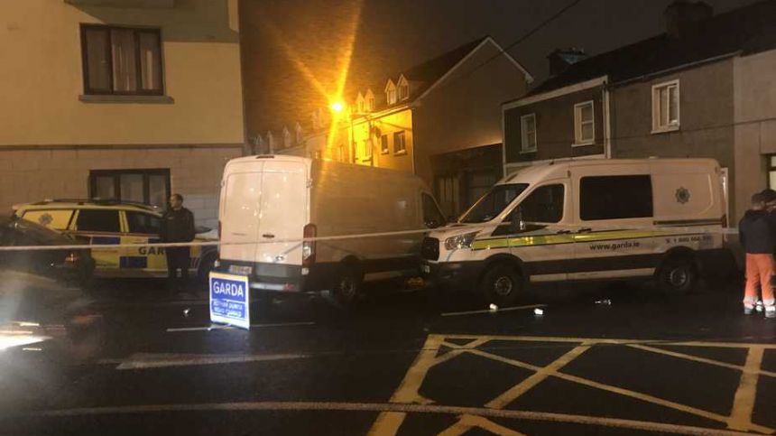 Major Garda incident ongoing at house in Woodquay