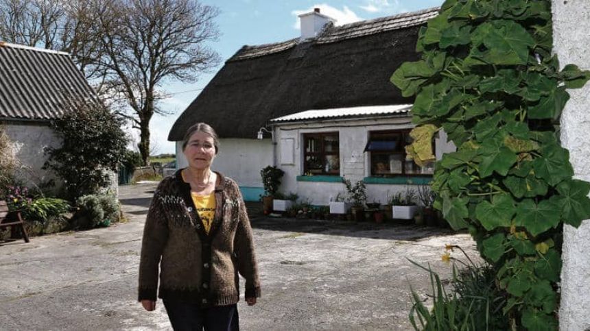 Galway academic to re-enact political protest at Dublin Castle