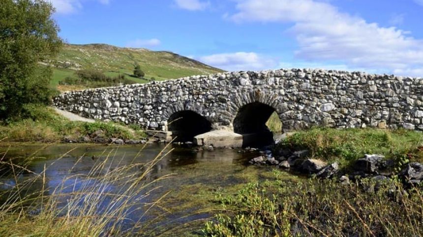 Concern over damage to Quiet Man bridge in Oughterard