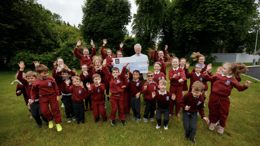 Loughrea school named Connacht winner of Aldi Play Rugby competition