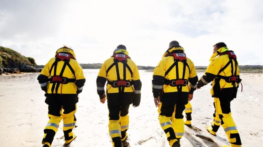 Clifden RNLI remind boat users to have well-maintained emergency beacons on board