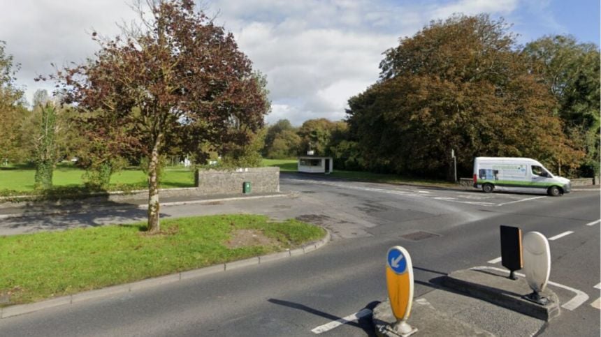 Calls for signal junction at Merlin Park Hospital to be made priority