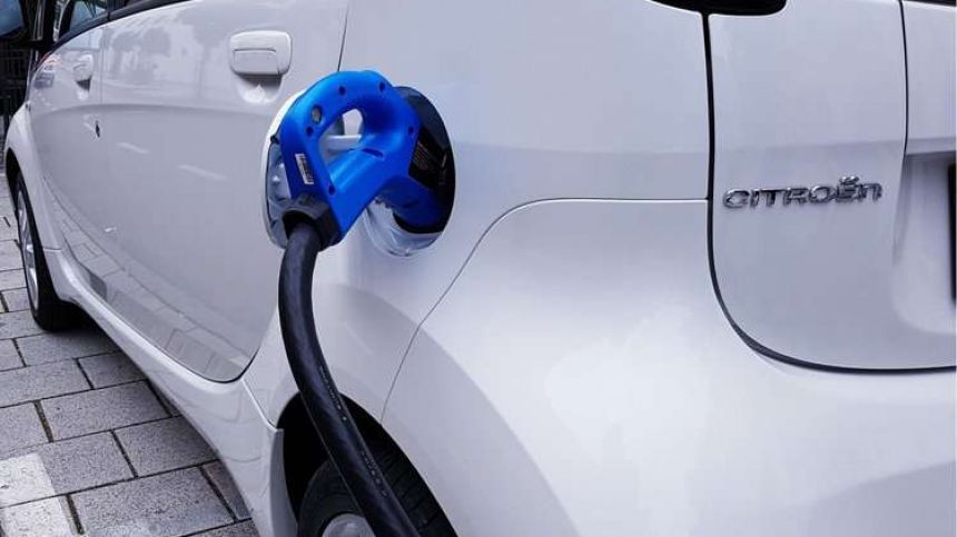 New electric car registrations doubled in Galway in 2022