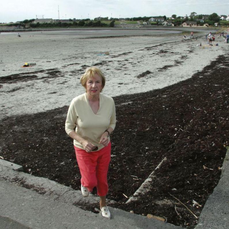 Toilets at Ballyloughane Beach to be opened at weekends