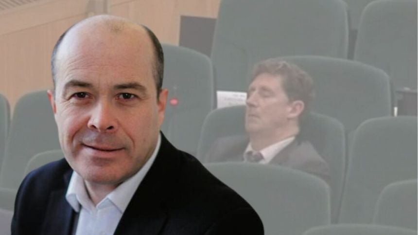 Denis Naughten accused of "cheap shot" at Minister Eamon Ryan