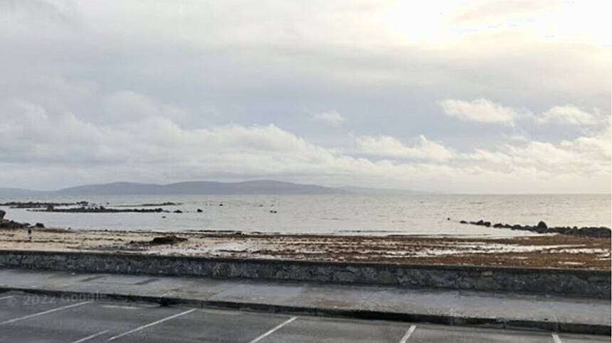 Calls for traditional bathing season to be extended across Galway beaches