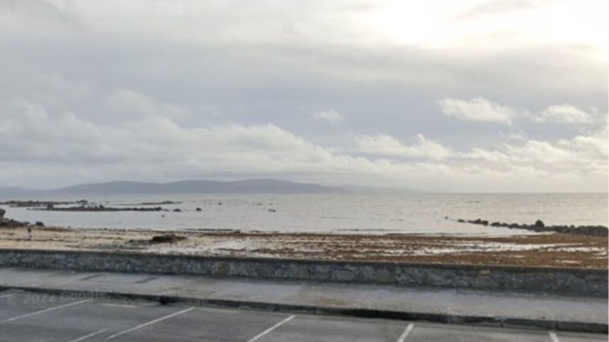 Excellent water quality at Furbo beach but Trá na mBan Spiddal rated as poor