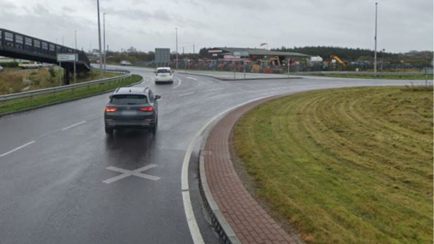 Questions raised over maintenance of approaches and roundabouts into Tuam