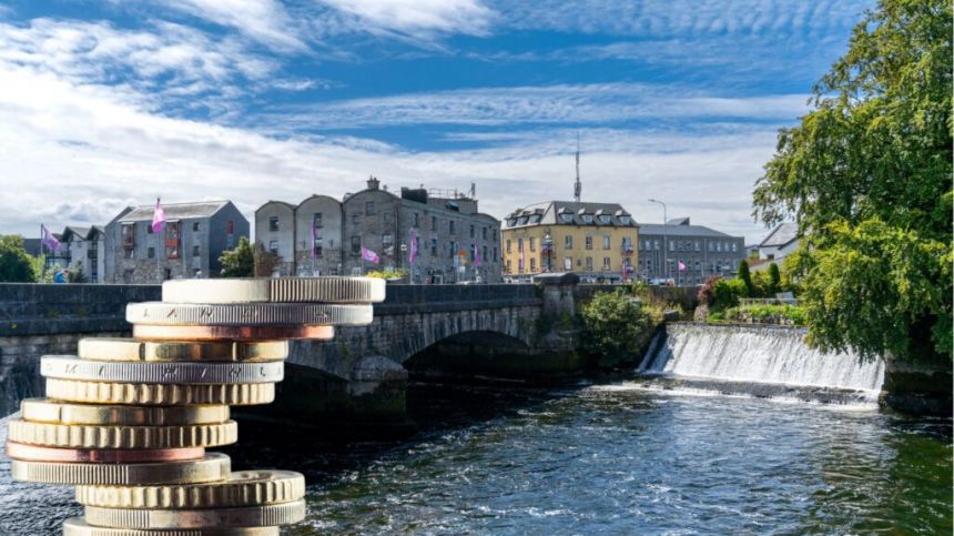 1,400 work permits issued in Galway from outside European Economic Area in 2023