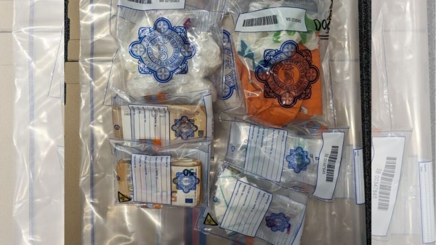 Man arrested after €100,000 drugs seized in An Spidéal