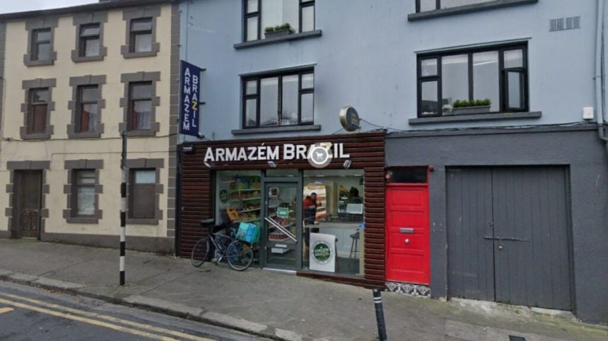 Permission for city food shop to be transformed into restaurant